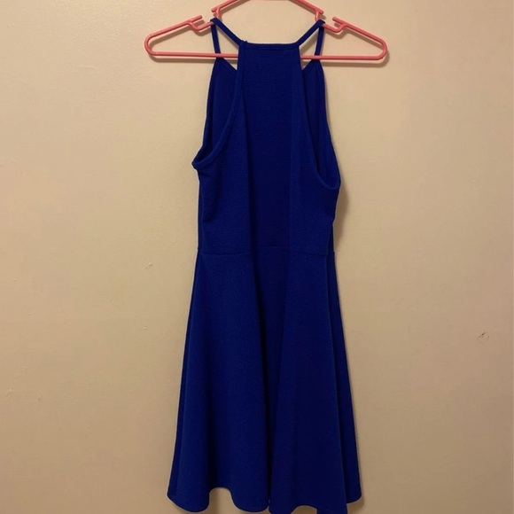 Fit to flare dress! - Picture 2 of 2